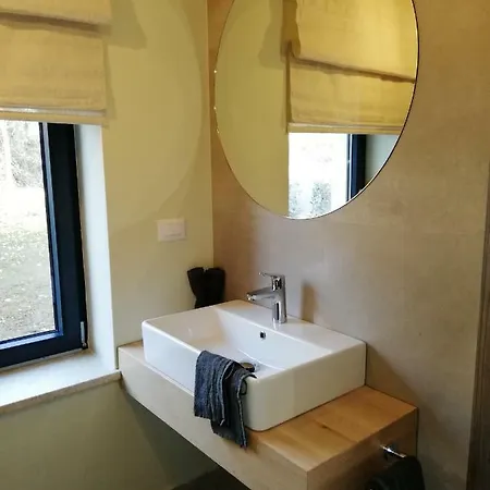 Vinomore Villa Tar-Vabriga