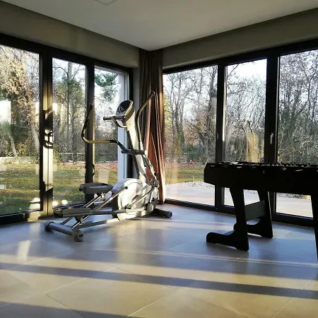 Vinomore Villa