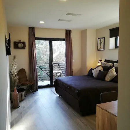 Vinomore Villa *