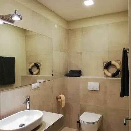 Vinomore Villa *