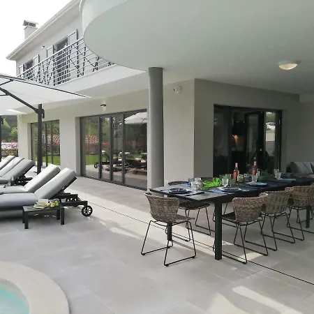 Vinomore Villa Tar-Vabriga