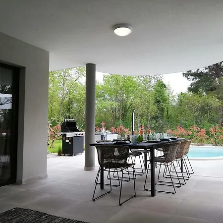 Villa Vinomore